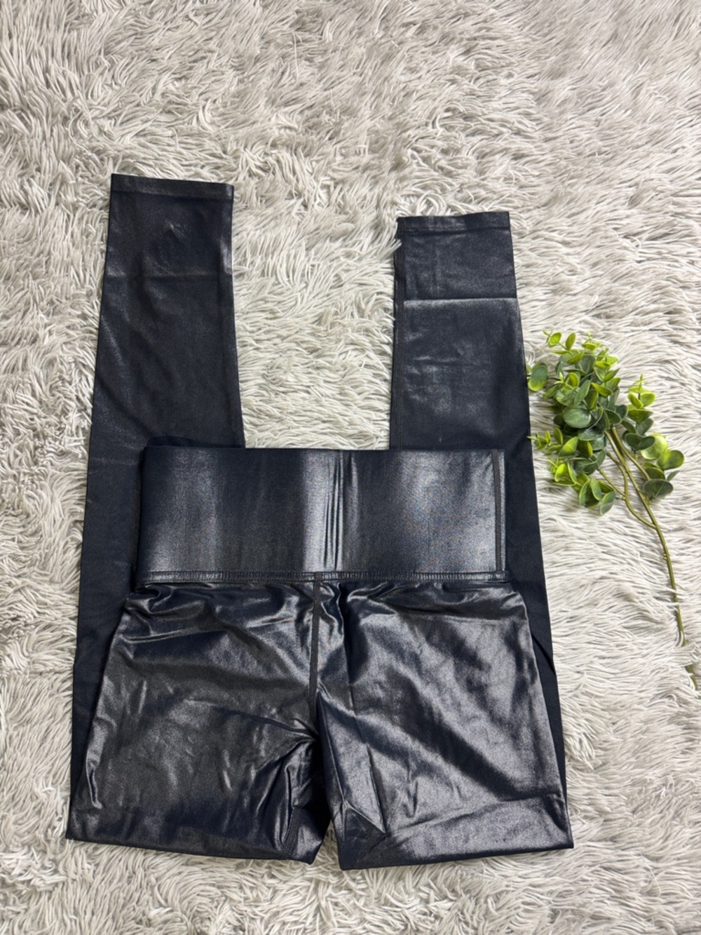 Carbon38 Legging in Takara Shine size s